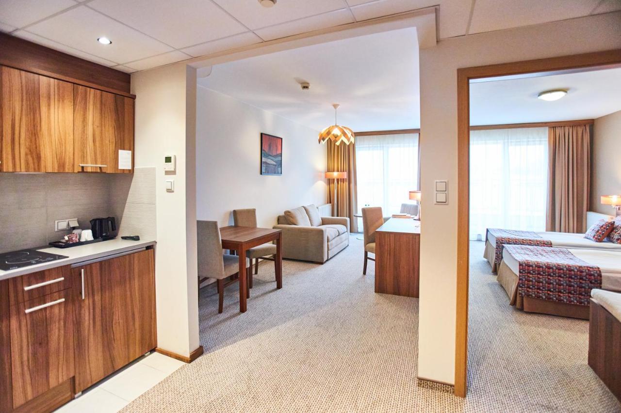 Arche Pulawska 3* Warszawa