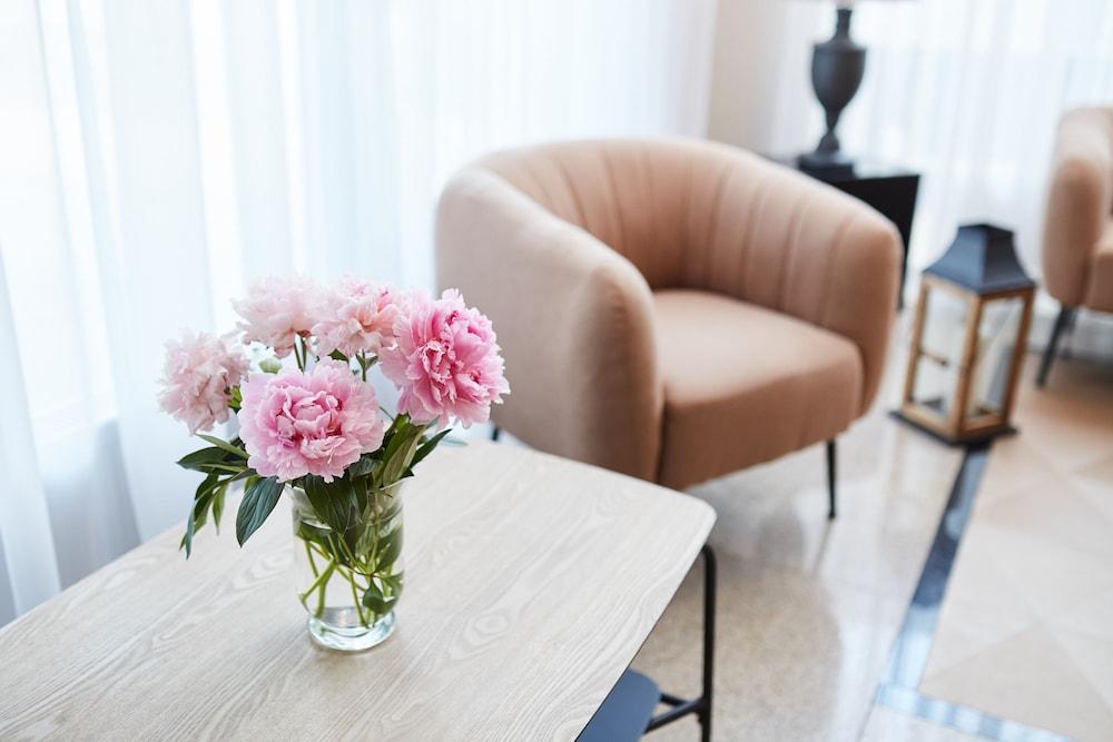 Arche Pulawska 3* Warszawa